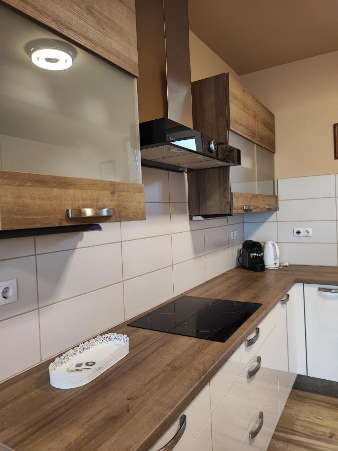 White Column House Lägenhet Diosd Exteriör bild